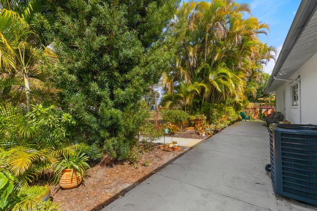 426 N 5th Street, Lantana, FL 33462