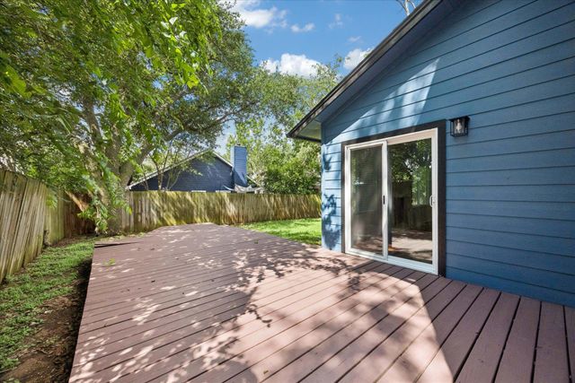 2609 Monarch DR, Austin, TX 78748