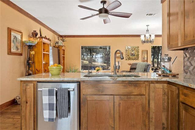 4909 Lookout Ridge DR, Marble Falls, TX 78654