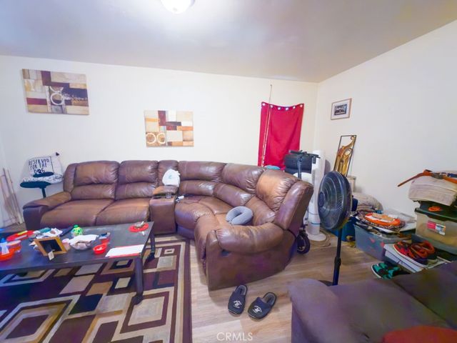 245 W 73rd, Los Angeles, CA 90003