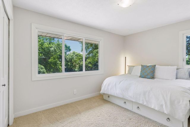 6016 Eden Prairie Road, Edina, MN 55436