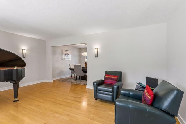 6016 Eden Prairie Road, Edina, MN 55436