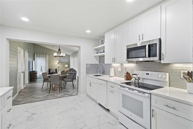 2545 BROWNING STREET, Sarasota, FL 34237