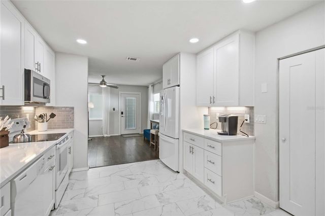 2545 BROWNING STREET, Sarasota, FL 34237