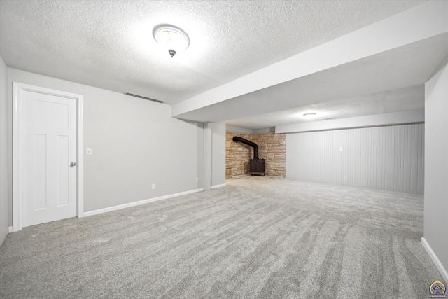 4935 SE Tecumseh RD, Berryton, KS 66409