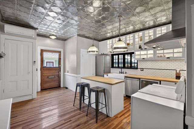 162 Bradford Street Unit 1, Provincetown, MA 02657