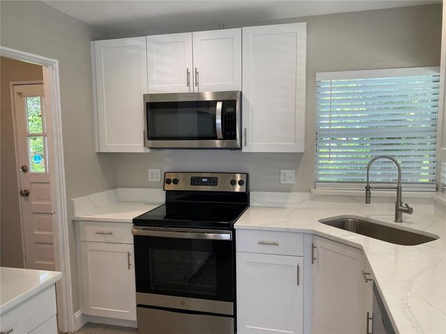 813 E SOUTH STREET, Orlando, FL 32801