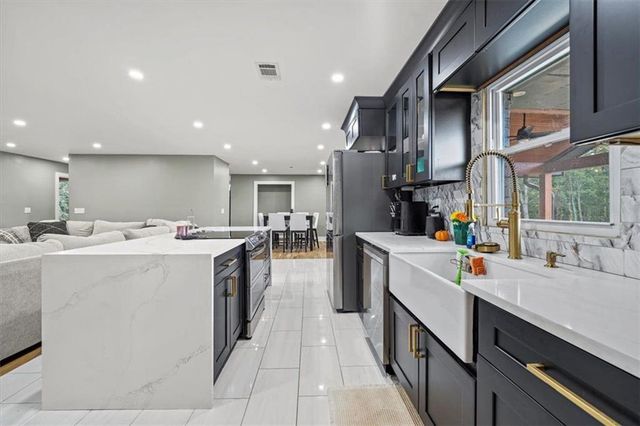 280 ETHERIDGE Road, Auburn, GA 30011