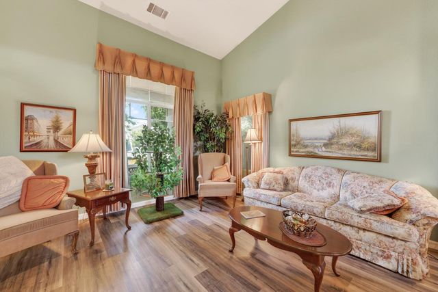 1024 Mabel Josephine Ct, Tracy, CA 95377