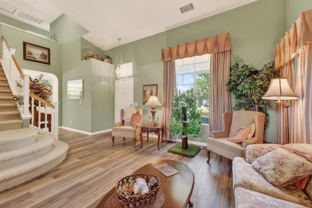 1024 Mabel Josephine Ct, Tracy, CA 95377