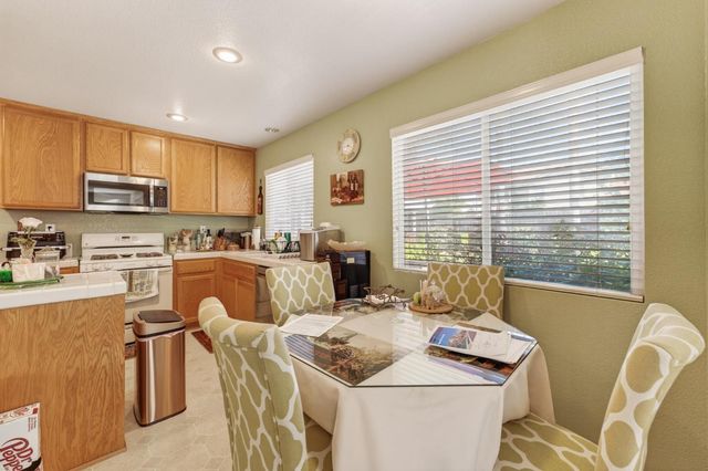 1024 Mabel Josephine Ct, Tracy, CA 95377