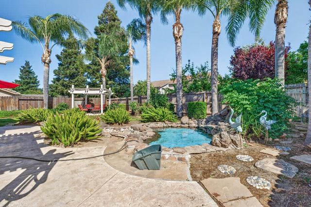 1024 Mabel Josephine Ct, Tracy, CA 95377