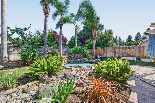 1024 Mabel Josephine Ct, Tracy, CA 95377