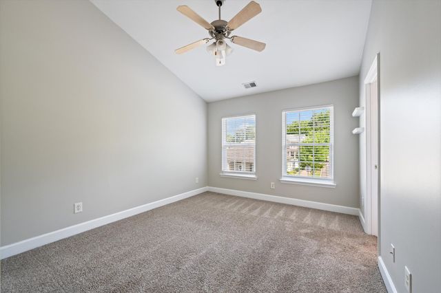 1016 Loxley Dr, Nashville, TN 37211