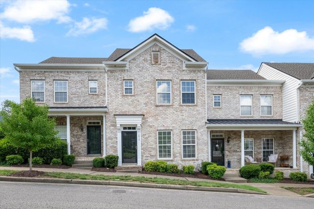 1016 Loxley Dr, Nashville, TN 37211