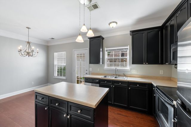 1016 Loxley Dr, Nashville, TN 37211