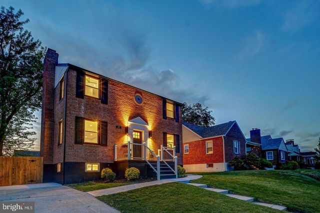 8214 LAUREL DR, Parkville, MD 21234