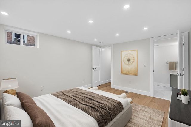 8214 LAUREL DR, Parkville, MD 21234