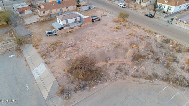 2214 TREMONT Avenue, El Paso, TX 79930