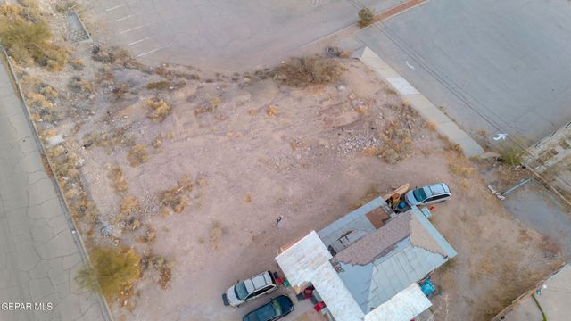 2214 TREMONT Avenue, El Paso, TX 79930