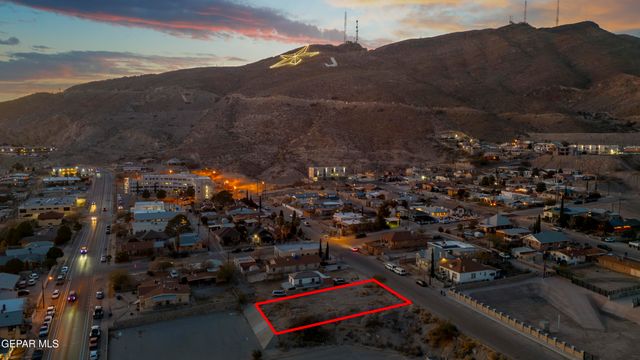 2214 TREMONT Avenue, El Paso, TX 79930