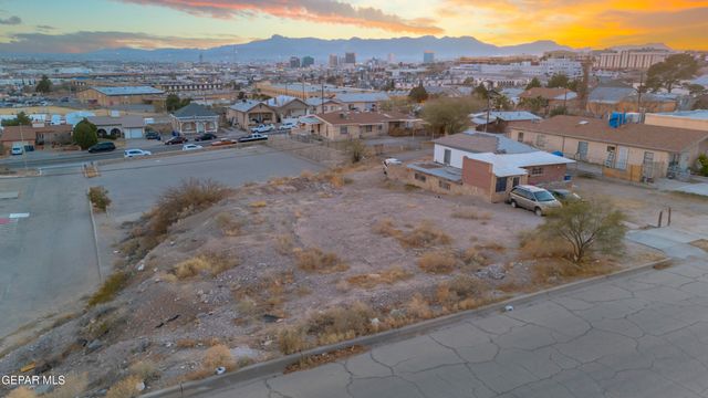 2214 TREMONT Avenue, El Paso, TX 79930