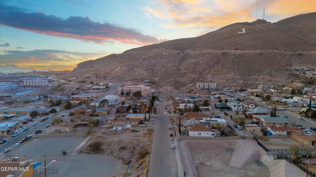 2214 TREMONT Avenue, El Paso, TX 79930