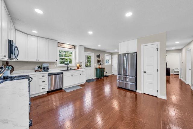 103 Highland Dr, Monteagle, TN 37356