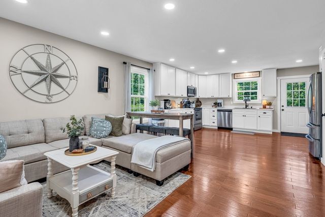 103 Highland Dr, Monteagle, TN 37356