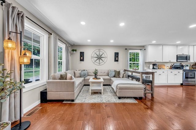 103 Highland Dr, Monteagle, TN 37356