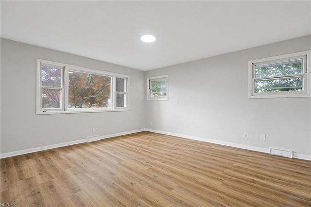 3601 Winchester DR, Portsmouth, VA 23707