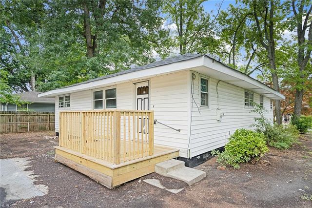3601 Winchester DR, Portsmouth, VA 23707
