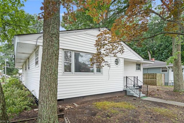3601 Winchester DR, Portsmouth, VA 23707