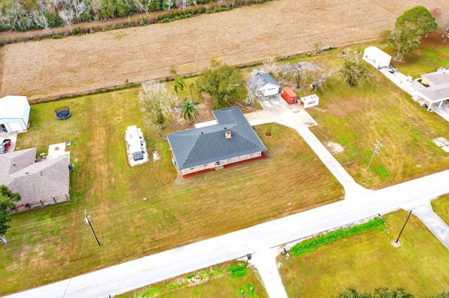 1418 Dr. Beatrous Road, Theriot, LA 70397