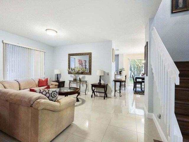 846 Gazetta Way, West Palm Beach, FL 33413