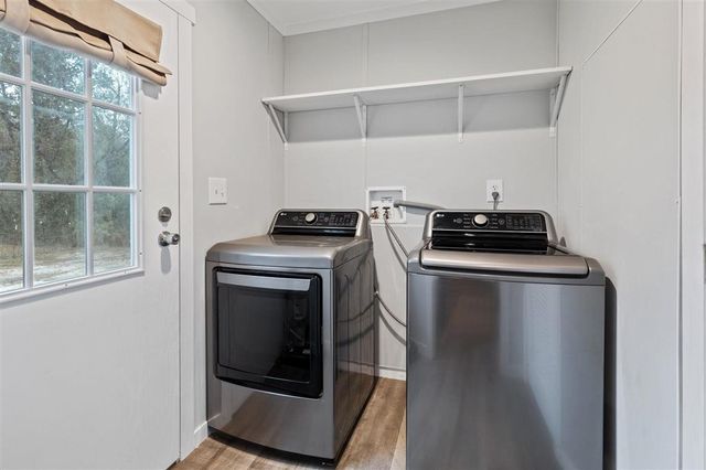 24378 N Highway 383, Iowa, LA 70647