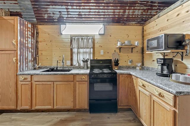 24378 N Highway 383, Iowa, LA 70647