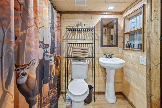 24378 N Highway 383, Iowa, LA 70647