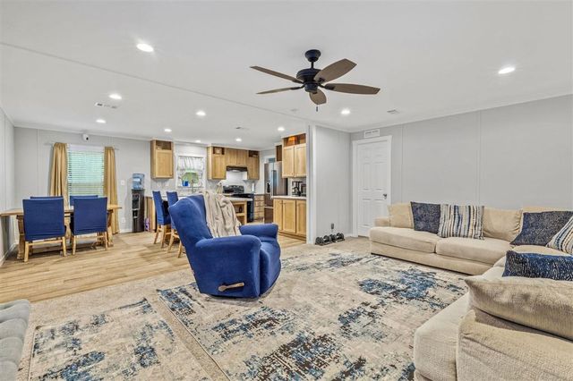 24378 N Highway 383, Iowa, LA 70647