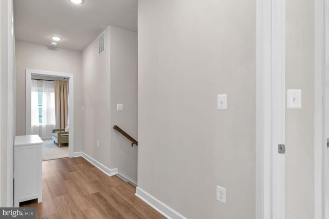 7203 MOUNTAINEER DR, Alexandria, VA 22306