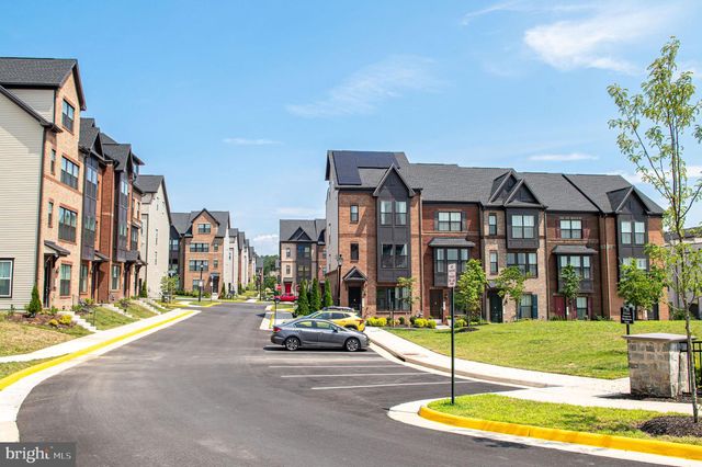 7203 MOUNTAINEER DR, Alexandria, VA 22306