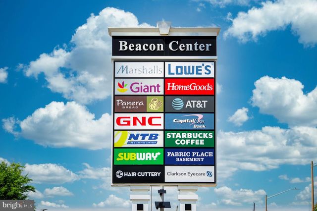 7203 MOUNTAINEER DR, Alexandria, VA 22306