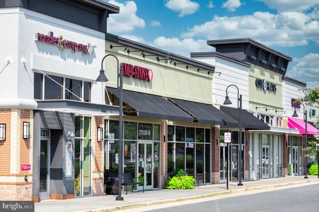 7203 MOUNTAINEER DR, Alexandria, VA 22306