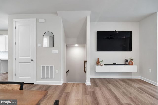 7203 MOUNTAINEER DR, Alexandria, VA 22306