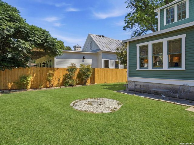 201 E Rische, San Antonio, TX 78204