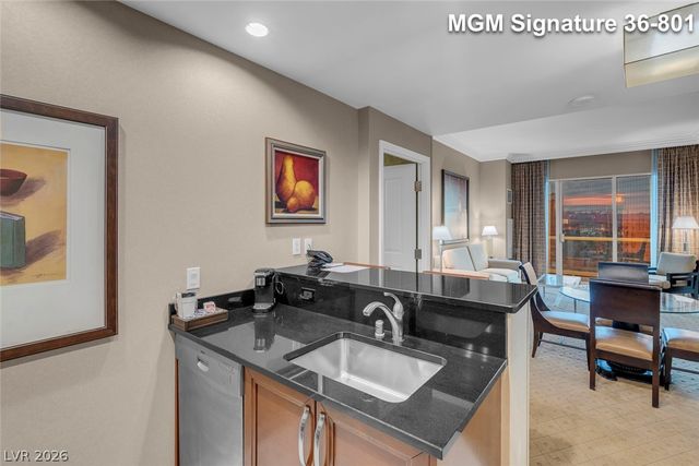 125 East Harmon Avenue 3601&3603, Las Vegas, NV 89109