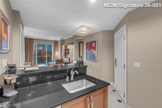 125 East Harmon Avenue 3601&3603, Las Vegas, NV 89109