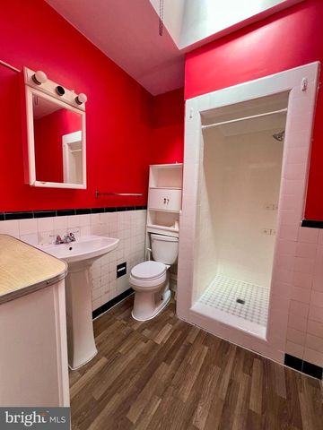 4584 G ST, Philadelphia, PA 19120