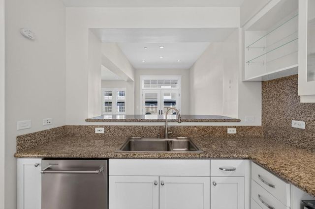 356 Santana Row 305, San Jose, CA 95128