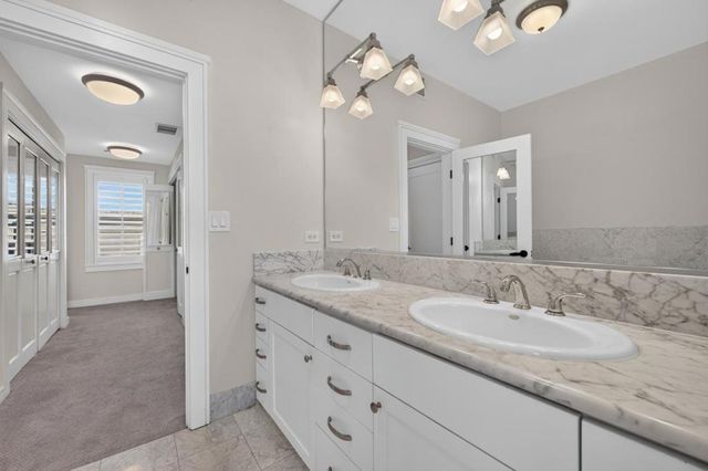 356 Santana Row 305, San Jose, CA 95128